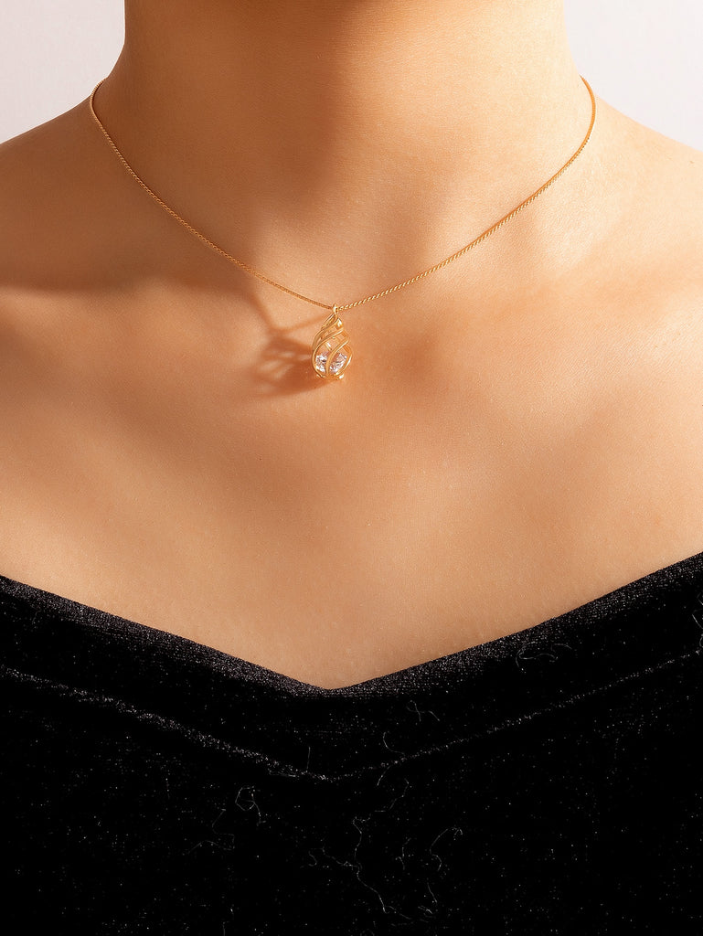 Rhinestone Decor Geometric Pendant Necklace