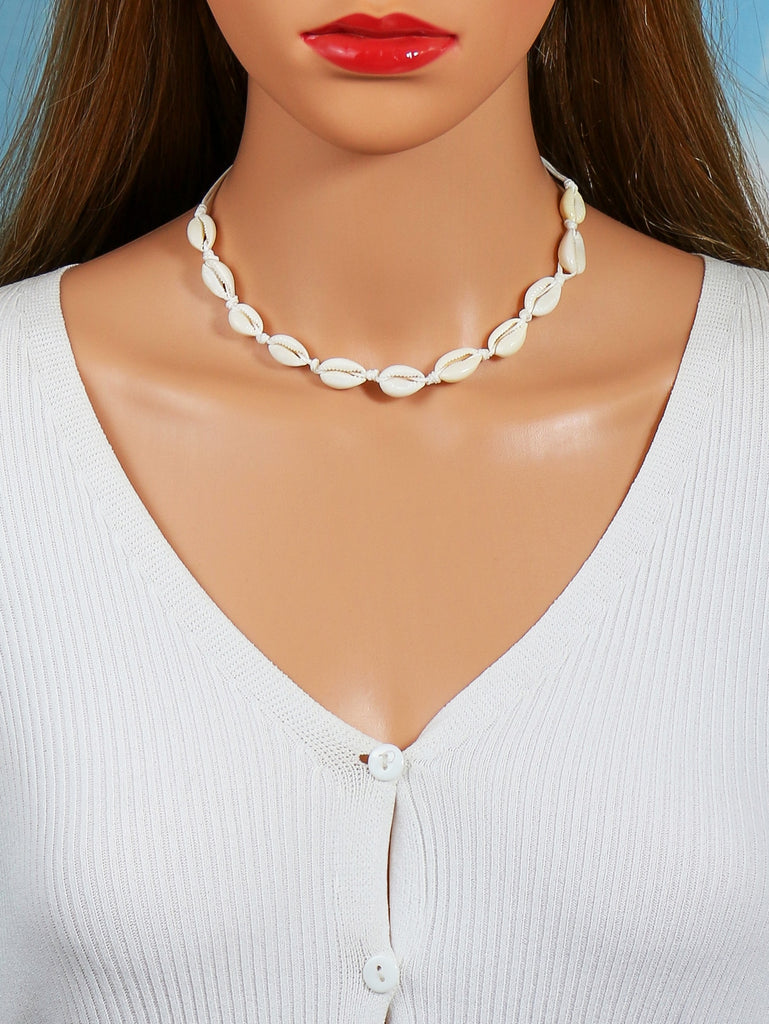 Shell Decor Necklace