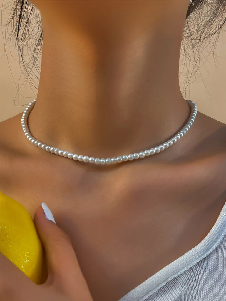 Faux Pearl Beaded Choker