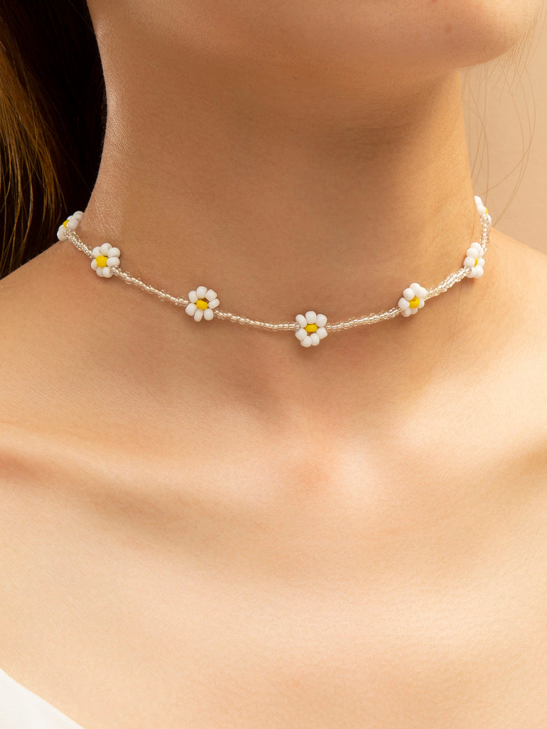 Flower Decor Beaded Necklace