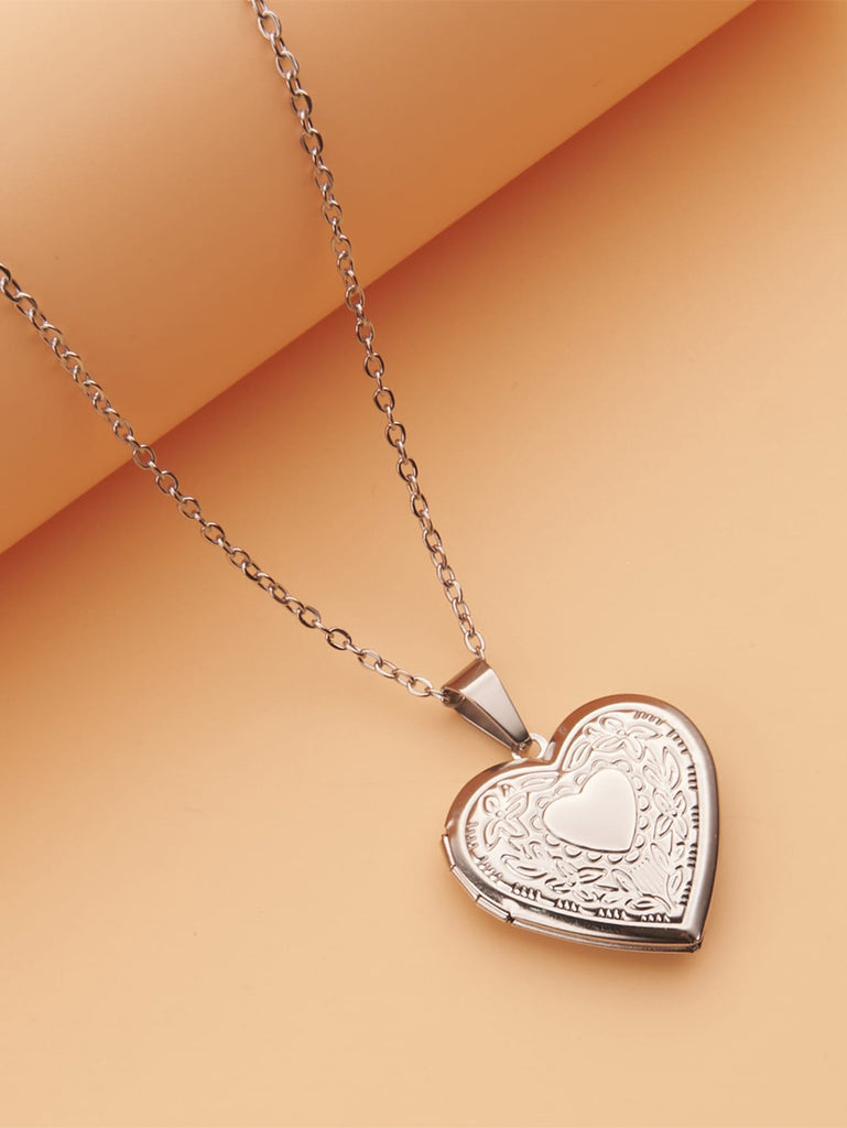 Open Locket Heart Pendant Necklace