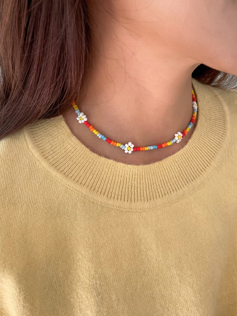 DAZY Beaded Flower Decor Necklace